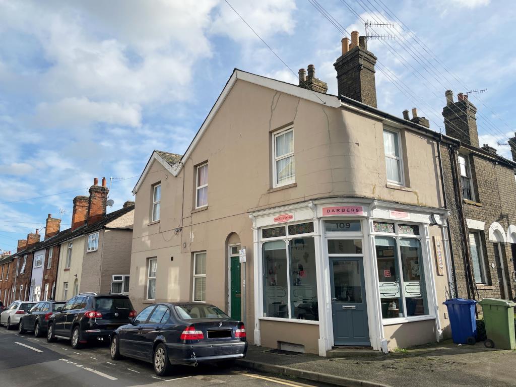Lot: 76 - FREEHOLD MIXED USE INVESTMENT - Mixed use corner property